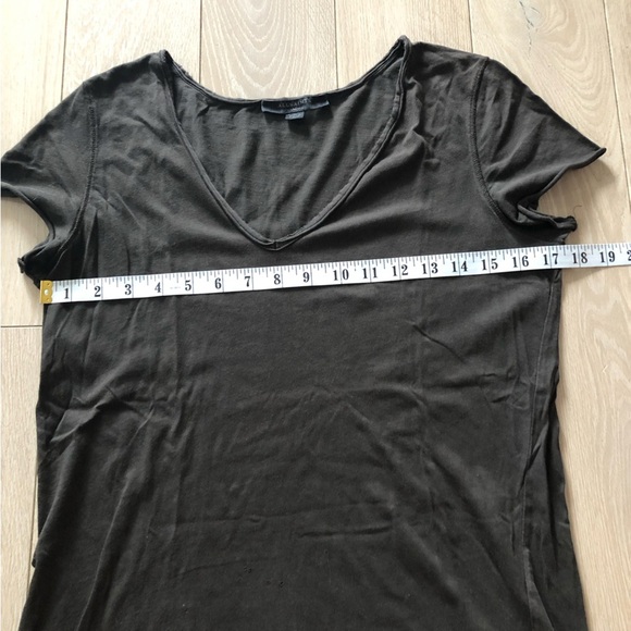 All Saints Raw Hem V Neck T Shirt in Faded Black Size XS - Picture 7 of 9